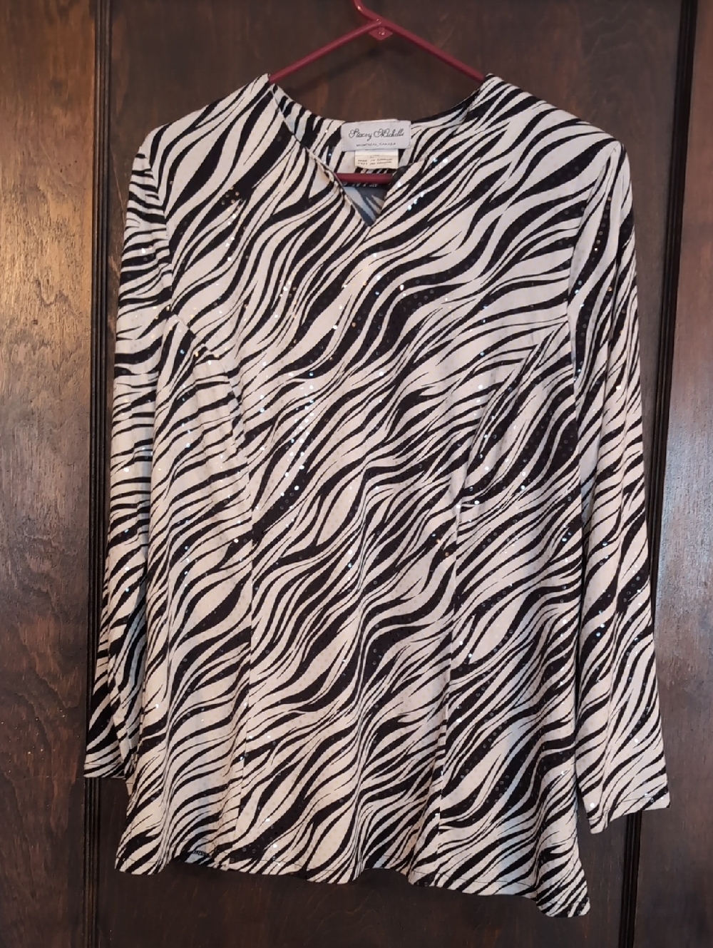 Stacy Michelle Black & White Zebra-Print Long Sleeve V-Neck Top with Shimmer